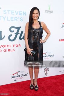 Tia Carrere feet photo 8