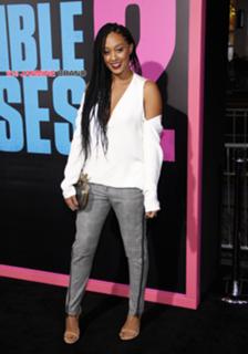 Tia Mowry feet photo thumbnail