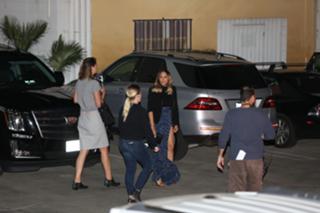 Tia Mowry feet photo thumbnail