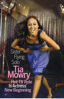 Tia Mowry feet photo thumbnail