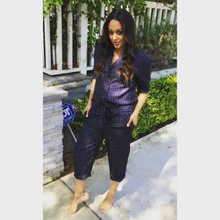 Tia Mowry feet photo thumbnail