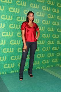 Tia Mowry feet photo thumbnail