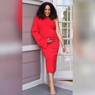 Tia Mowry feet photo thumbnail