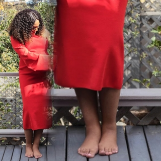 Tia Mowry feet photo thumbnail