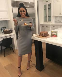 Tia Mowry feet photo thumbnail