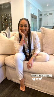 Tia Mowry feet photo thumbnail