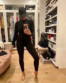 Tia Mowry feet photo thumbnail