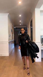 Tia Mowry feet photo thumbnail
