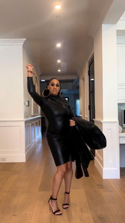 Tia Mowry feet photo thumbnail