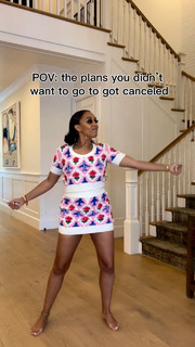 Tia Mowry feet photo thumbnail