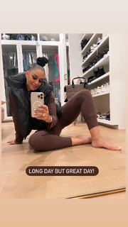 Tia Mowry feet photo thumbnail