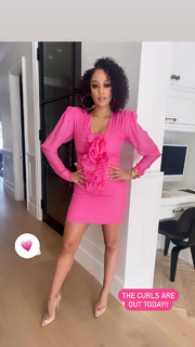 Tia Mowry feet photo thumbnail