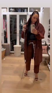Tia Mowry feet photo thumbnail