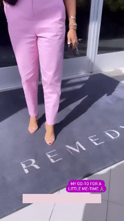 Tia Mowry feet photo thumbnail