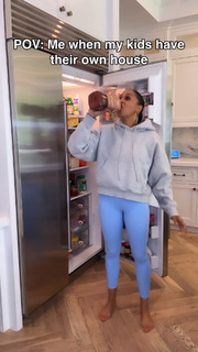 Tia Mowry feet photo thumbnail