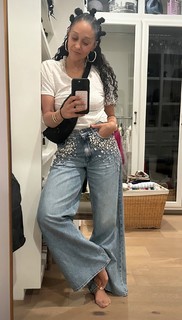 Tia Mowry feet photo thumbnail