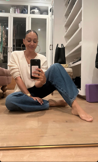 Tia Mowry feet photo thumbnail