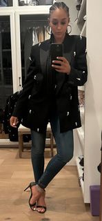 Tia Mowry feet photo thumbnail