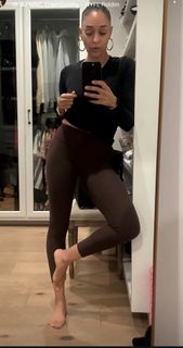 Tia Mowry feet photo 14