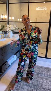Tia Mowry feet photo 8
