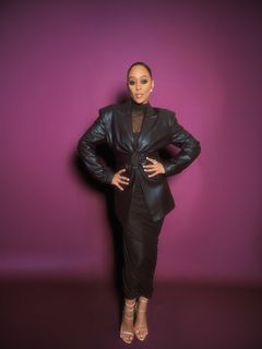 Tia Mowry feet photo 3
