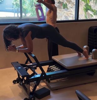 Tia Mowry feet photo 6