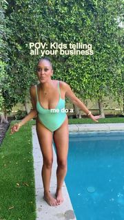 Tia Mowry feet photo 4