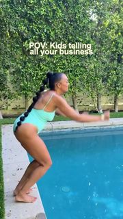 Tia Mowry feet photo 3