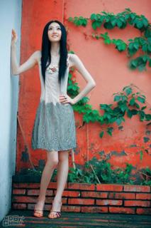 Tian Jing feet photo thumbnail