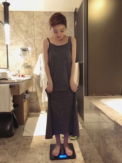 Tian Jing feet photo thumbnail