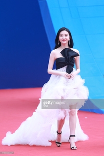 Tian Jing feet photo thumbnail
