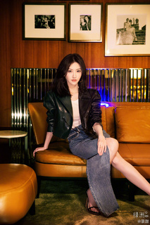 Tian Jing feet photo thumbnail