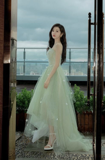 Tian Jing feet photo thumbnail