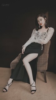 Tian Jing feet photo thumbnail
