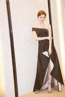 Tian Jing feet photo thumbnail