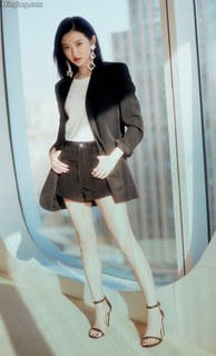 Tian Jing feet photo thumbnail