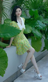 Tian Jing feet photo thumbnail