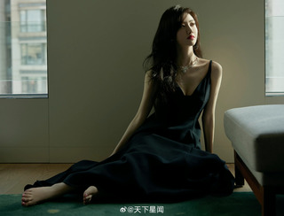 Tian Jing feet photo thumbnail