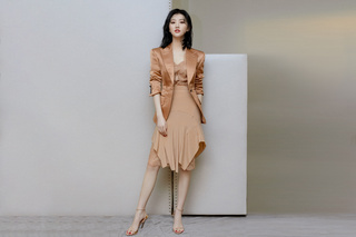 Tian Jing feet photo thumbnail