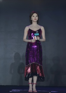 Tian Jing feet photo thumbnail