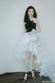 Tian Jing feet photo thumbnail