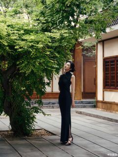 Tian Jing feet photo thumbnail