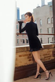 Tian Jing feet photo thumbnail