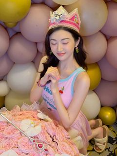 Tian Jing feet photo 2
