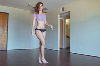 Tianna Gregory feet photo 4