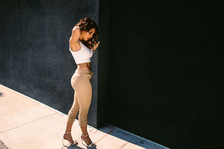 Tianna Gregory feet photo 10