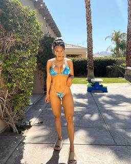 Tianna Gregory feet photo 4