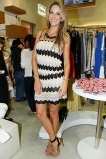 Ticiane Pinheiro feet photo 2