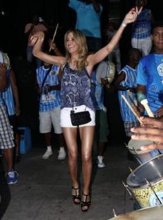 Ticiane Pinheiro feet photo 9