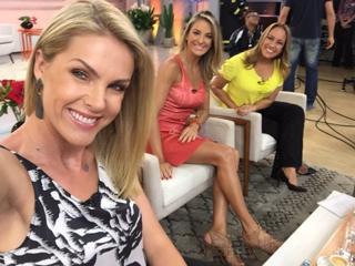 Ticiane Pinheiro feet photo 18